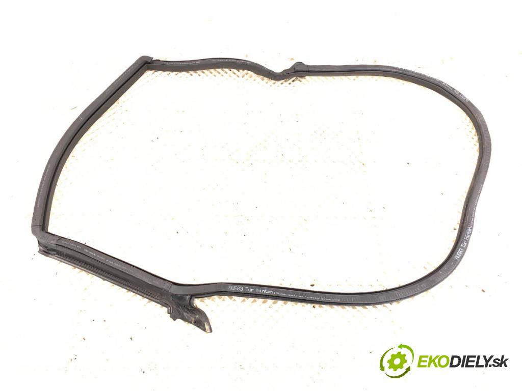 AUDI A7 C8 liftback 2023 195 kW 45 TFSI Mild Hybrid quattro 1984 těsnění dveře zadní část levá strana  (Karoserie ostatní)