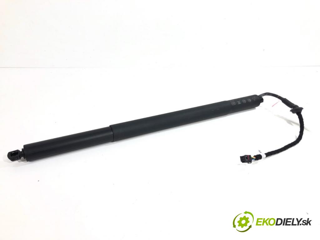 AUDI A7 C8 liftback 2023 195 kW 45 TFSI Mild Hybrid quattro 1984 Teleskop Teleskop 4K8827851K