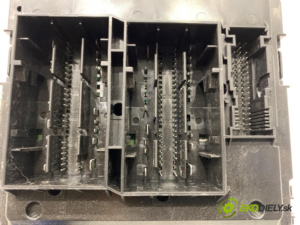 AUDI A7 C8 liftback 2023 195 kW 45 TFSI Mild Hybrid quattro 1984 Modul komfortu 4N0907063AG (Modul komfortu)