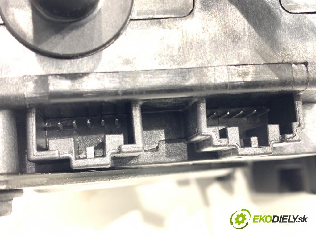 AUDI A7 C8 liftback 2023 195 kW 45 TFSI Mild Hybrid quattro 1984 vzduchu 4N0819556