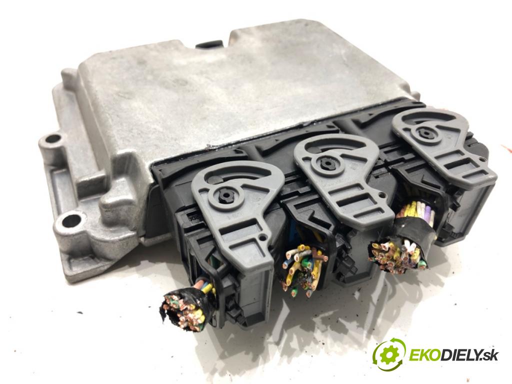 PEUGEOT 407 coupe 2008 155 kW 3.0 V6 2946 riadiaca jednotka Motor 9662186180 (Riadiaca jednotka)