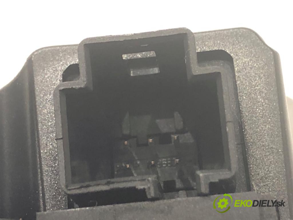 PEUGEOT 407 coupe 2008 155 kW 3.0 V6 2946 motor topení 4PUH-19E616-AC
