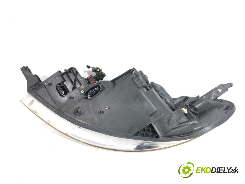 PEUGEOT 407 coupe 2008 155 kW 3.0 V6 2946 Svetlomet pravy predný XENON