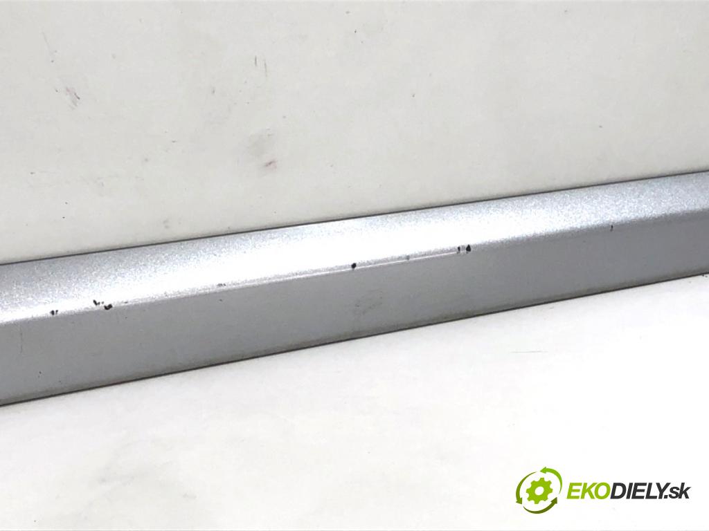 PEUGEOT 407 coupe 2008 155 kW 3.0 V6 2946 Lišta Dvere pravy predný 9651367177