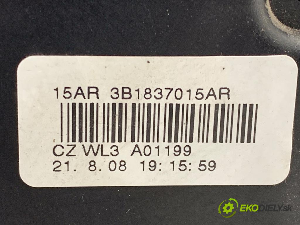 SKODA ROOMSTER nadwozie wielkoprzestrzenne (MPV) 2008 63 kW 1.4 1390 zámok dveře levý přední část 3B1837015AR