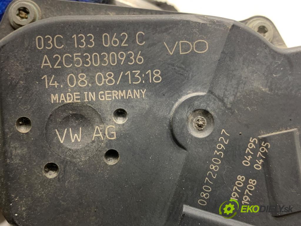 SKODA ROOMSTER nadwozie wielkoprzestrzenne (MPV) 2008 63 kW 1.4 1390 Škrtiaca klapka 03C133062C (Škrtiaca klapka)