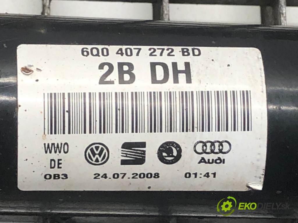 SKODA ROOMSTER nadwozie wielkoprzestrzenne (MPV) 2008 63 kW 1.4 1390 poloos pravý přední část 6Q0407272BD