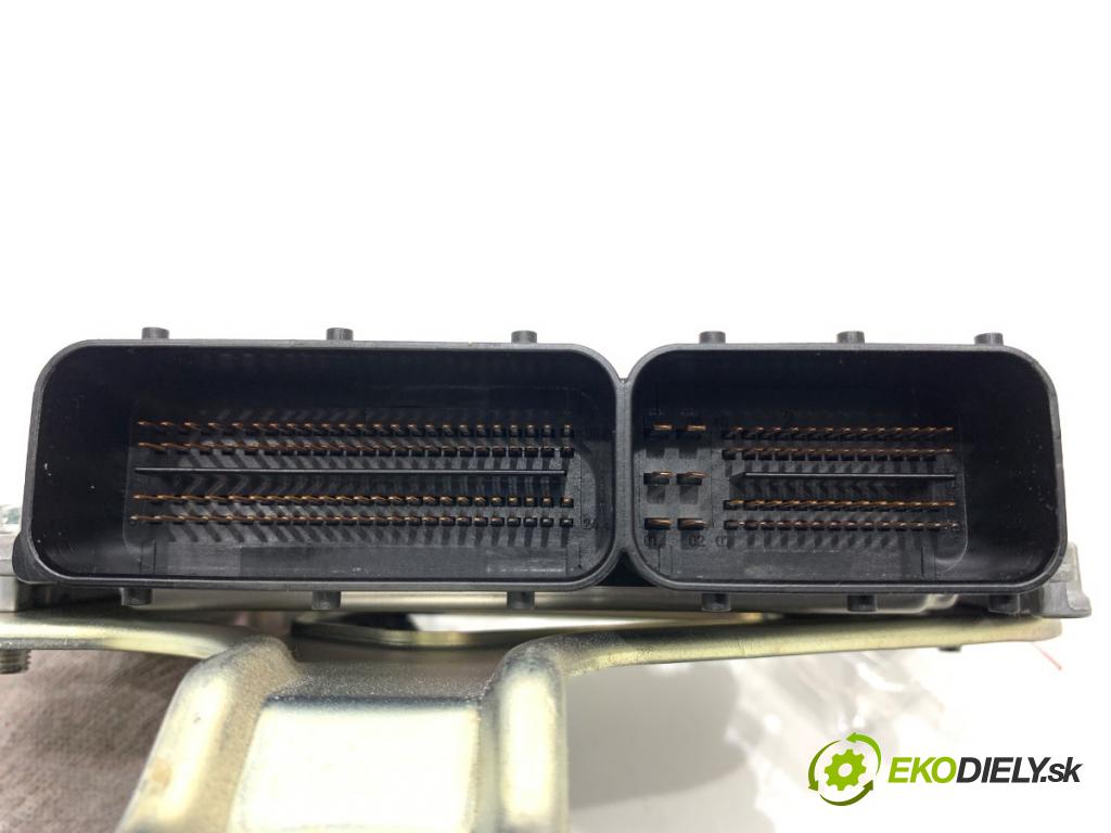 HONDA CR-V III SUV 2008 103 kW 2.2 i-CTDi 4WD (RE6) 2204 riadiaca jednotka Motor 0281013635 (Riadiaca jednotka)