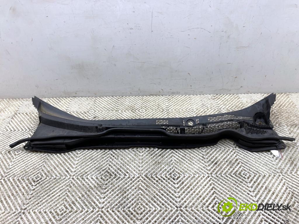 HONDA CR-V III SUV 2008 103 kW 2.2 i-CTDi 4WD (RE6) 2204 Torpédo, plast pod čelné okno  (Torpédo (plast pod čelným sklom))