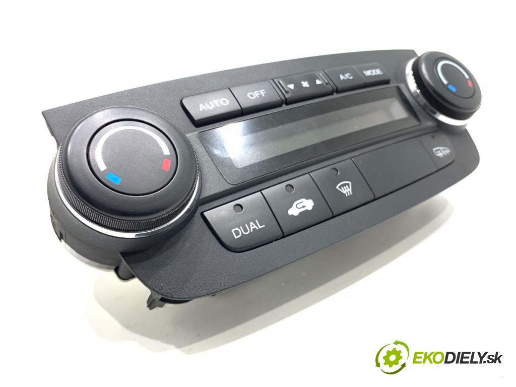 HONDA CR-V III SUV 2008 103 kW 2.2 i-CTDi 4WD (RE6) 2204 Panel ovládania kúrenia 79600-SWY-G4 (Prepínacie páčky pod volantom)