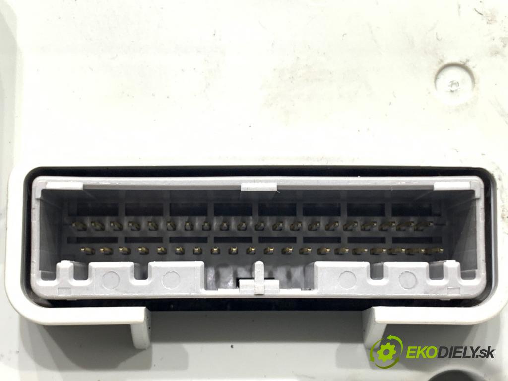 HONDA CR-V III SUV 2008 103 kW 2.2 i-CTDi 4WD (RE6) 2204 Panel ovládania kúrenia 79600-SWY-G4 (Prepínacie páčky pod volantom)