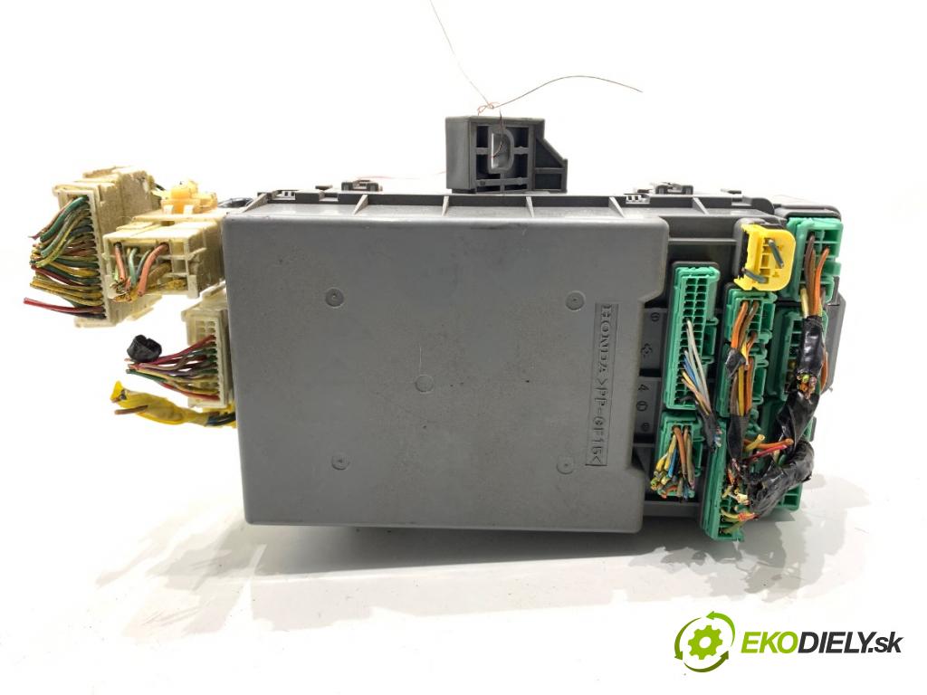 HONDA CR-V III SUV 2008 103 kW 2.2 i-CTDi 4WD (RE6) 2204 modul BSI SWA-G221 (Pojistková skříňka)