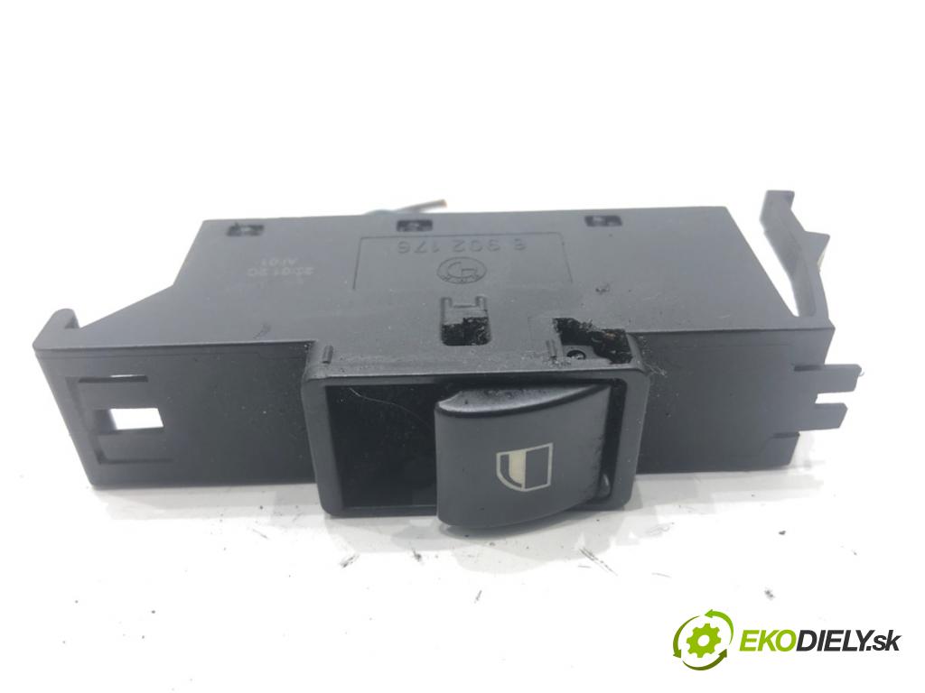 BMW E46 sedan 2002 85 kW 316 i 1596 Prepínač okien 6902176 6902177 (Prepínacie páčky pod volantom)