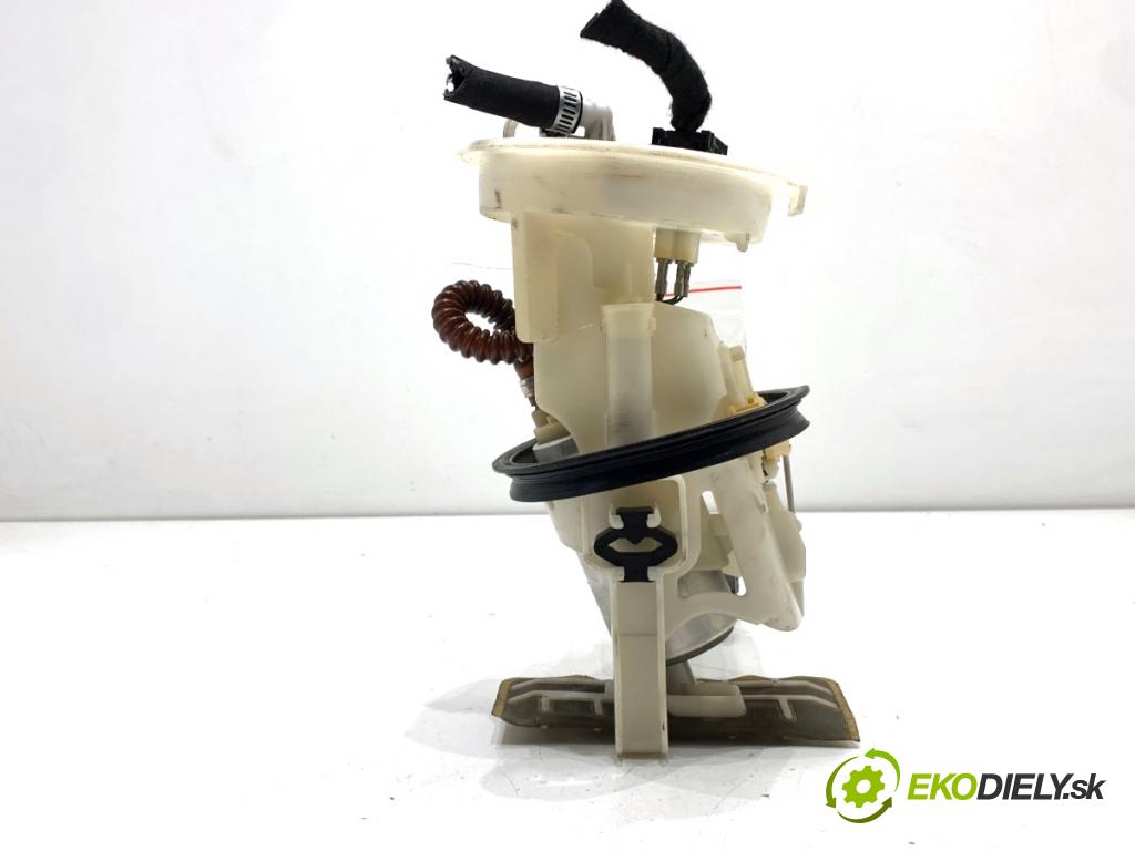 BMW E46 sedan 2002 85 kW 316 i 1596 pumpa paliva 1184165