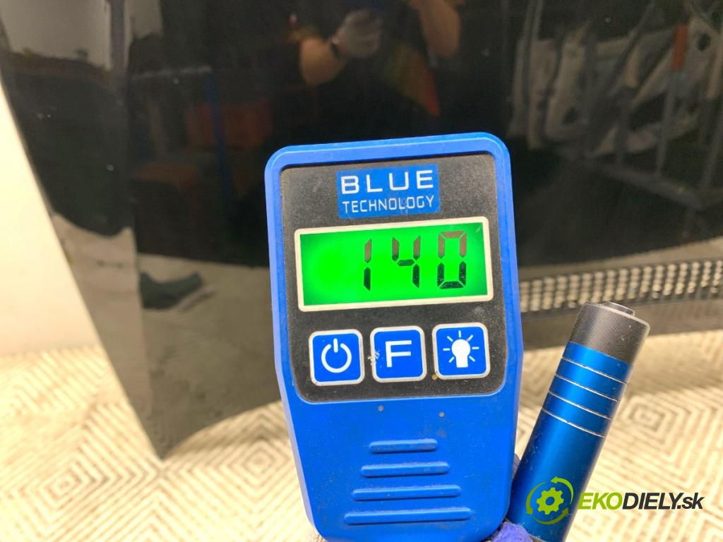 BMW E46 sedan 2002 85 kW 316 i 1596 kapota  (Kapota)