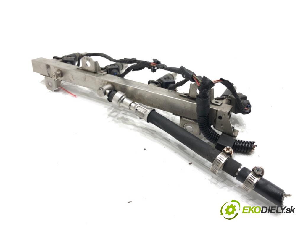 BMW E46 sedan 2002 85 kW 316 i 1596 Lišta vstrekovacia 7506158 (Vstrekovacia lišta)