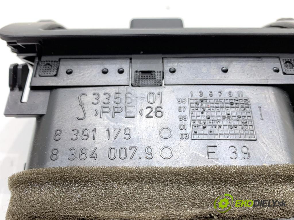 BMW E46 sedan 2002 85 kW 316 i 1596 mří topení přední část 8361895
