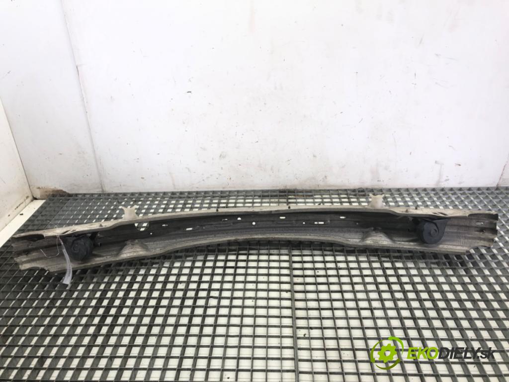 BMW E46 sedan 2002 85 kW 316 i 1596 výztuha nárazníka přední část  (Přední výztuha)