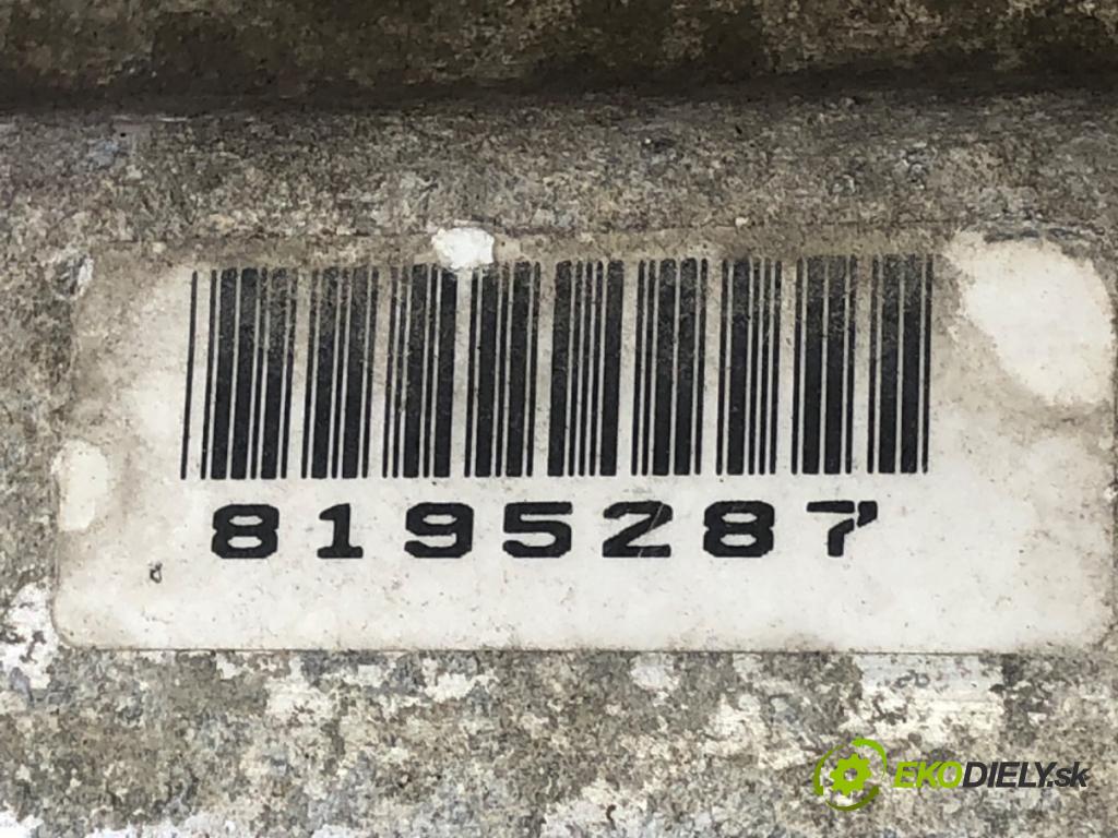 BMW E46 sedan 2002 85 kW 316 i 1596 výztuha nárazníka přední část  (Přední výztuha)