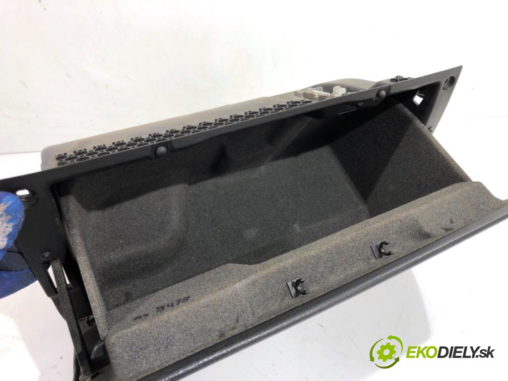 OPEL ZAFIRA A nadwozie wielkoprzestrzenne (MPV) 2004 74 kW 1.6 16V (F75) 1598 Priehradka, kastlík spolujazdca  (Priehradka (kastlík))