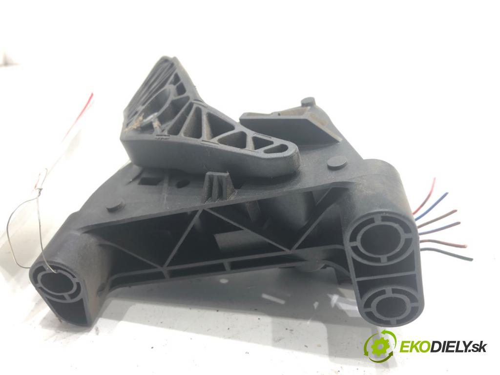 OPEL ZAFIRA A nadwozie wielkoprzestrzenne (MPV) 2004 74 kW 1.6 16V (F75) 1598 Potenciometer plynu 9202341 (Potenciometer plynového pedálu)