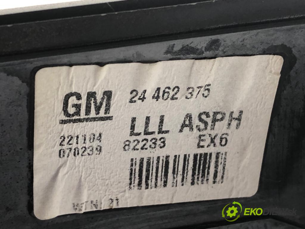 OPEL ZAFIRA A nadwozie wielkoprzestrzenne (MPV) 2004 74 kW 1.6 16V (F75) 1598 zpětné zrcátko levý 24462375