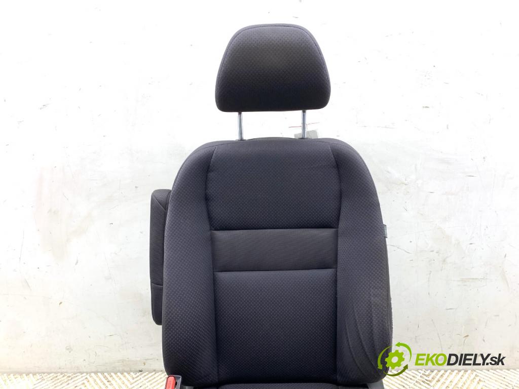 HONDA CR-V III SUV 2008 103 kW 2.2 i-CTDi 4WD (RE6) 2204 sedadlo levý přední část