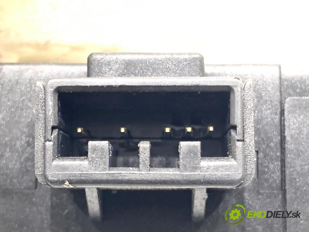 HONDA CR-V III SUV 2008 103 kW 2.2 i-CTDi 4WD (RE6) 2204 motor topení MF113800-2320