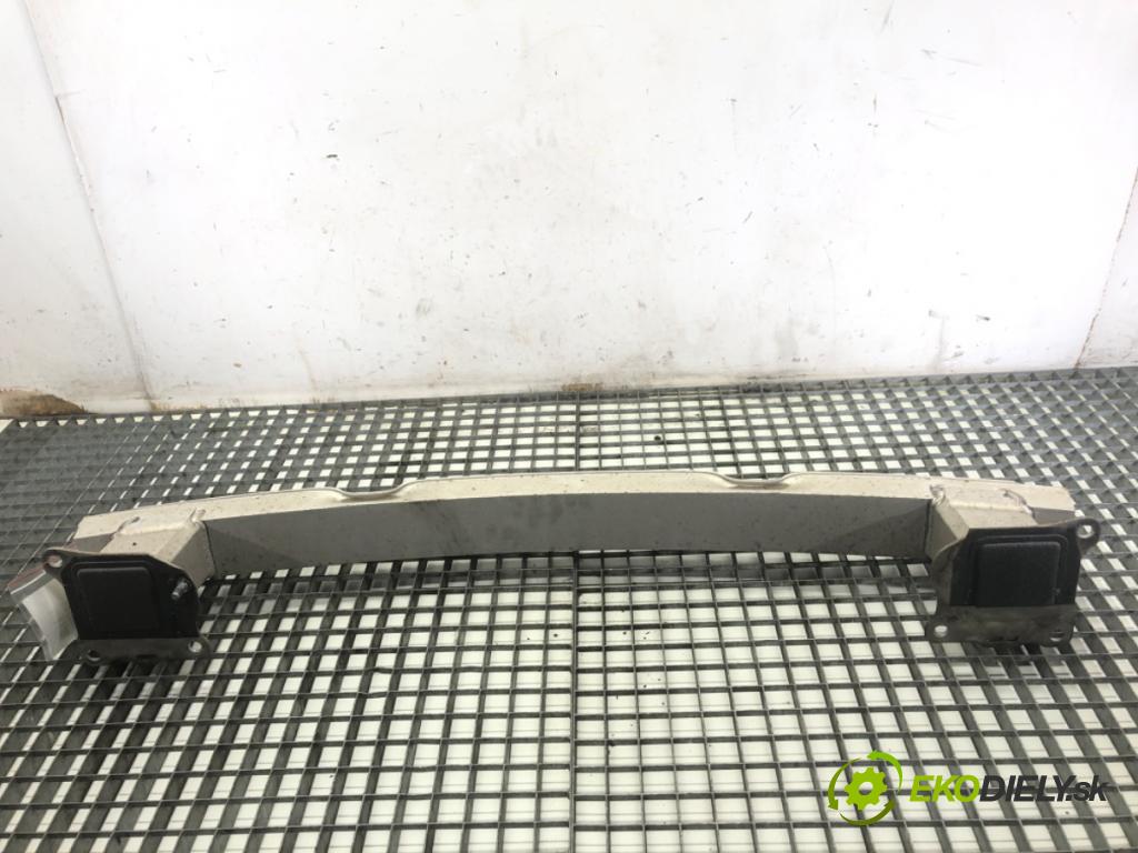 AUDI A7 C8 liftback 2023 195 kW 45 TFSI Mild Hybrid quattro 1984 výztuha nárazníka zadní část  (Zadní výztuha)