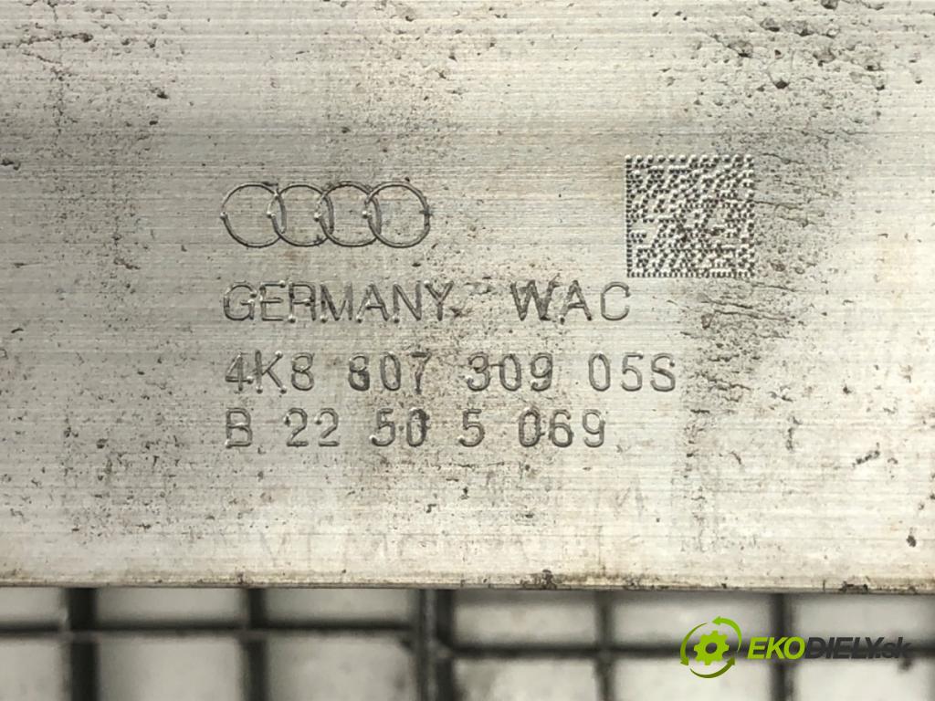 AUDI A7 C8 liftback 2023 195 kW 45 TFSI Mild Hybrid quattro 1984 výztuha nárazníka zadní část  (Zadní výztuha)