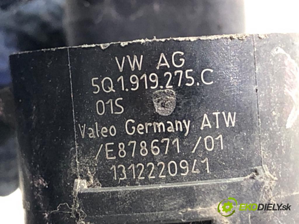 AUDI A7 C8 liftback 2023 195 kW 45 TFSI Mild Hybrid quattro 1984 snímač PDC 5Q1919275C