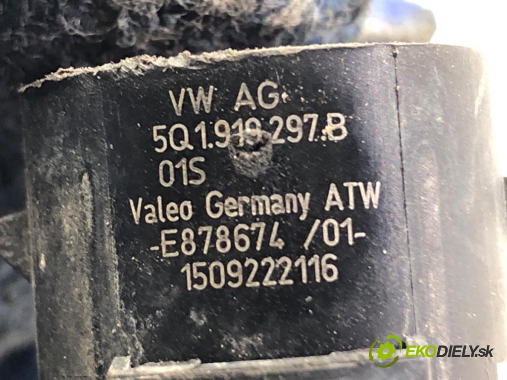 AUDI A7 C8 liftback 2023 195 kW 45 TFSI Mild Hybrid quattro 1984 snímač PDC 5Q1919297B
