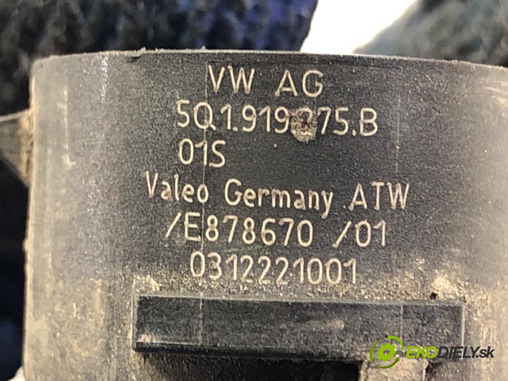 AUDI A7 C8 liftback 2023 195 kW 45 TFSI Mild Hybrid quattro 1984 snímač PDC 5Q1919275B