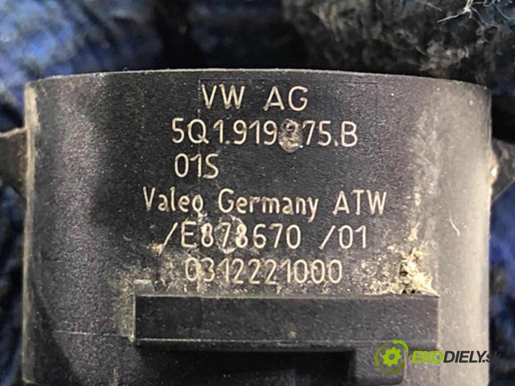 AUDI A7 C8 liftback 2023 195 kW 45 TFSI Mild Hybrid quattro 1984 snímač PDC 5Q1919275B