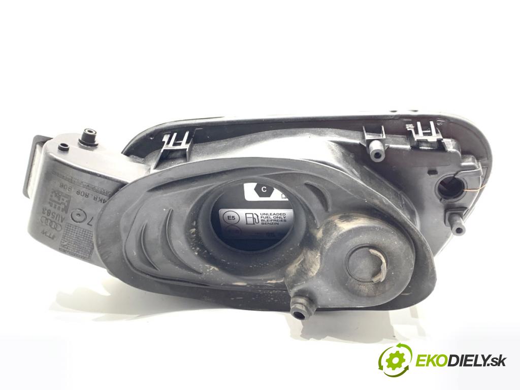 AUDI A7 C8 liftback 2023 195 kW 45 TFSI Mild Hybrid quattro 1984 dvířka nádrže paliva 4K8809906B (Klika dveří ostatní)