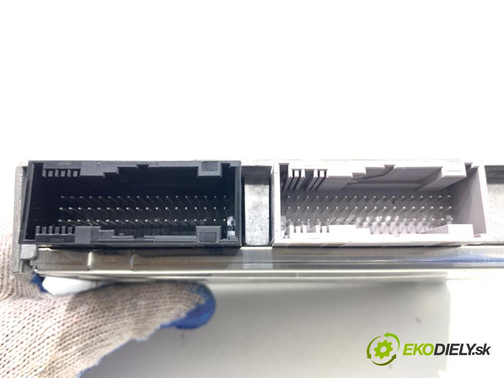 AUDI A7 C8 liftback 2023 195 kW 45 TFSI Mild Hybrid quattro 1984 modul GATEWAY 4KL907468J