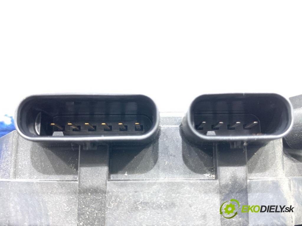 AUDI A7 C8 liftback 2023 195 kW 45 TFSI Mild Hybrid quattro 1984 Potenciometer plynu 4M1723523E (Potenciometer plynového pedálu)