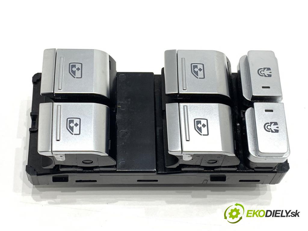 AUDI A7 C8 liftback 2023 195 kW 45 TFSI Mild Hybrid quattro 1984 Prepínač okien 4K0959851C (Prepínacie páčky pod volantom)