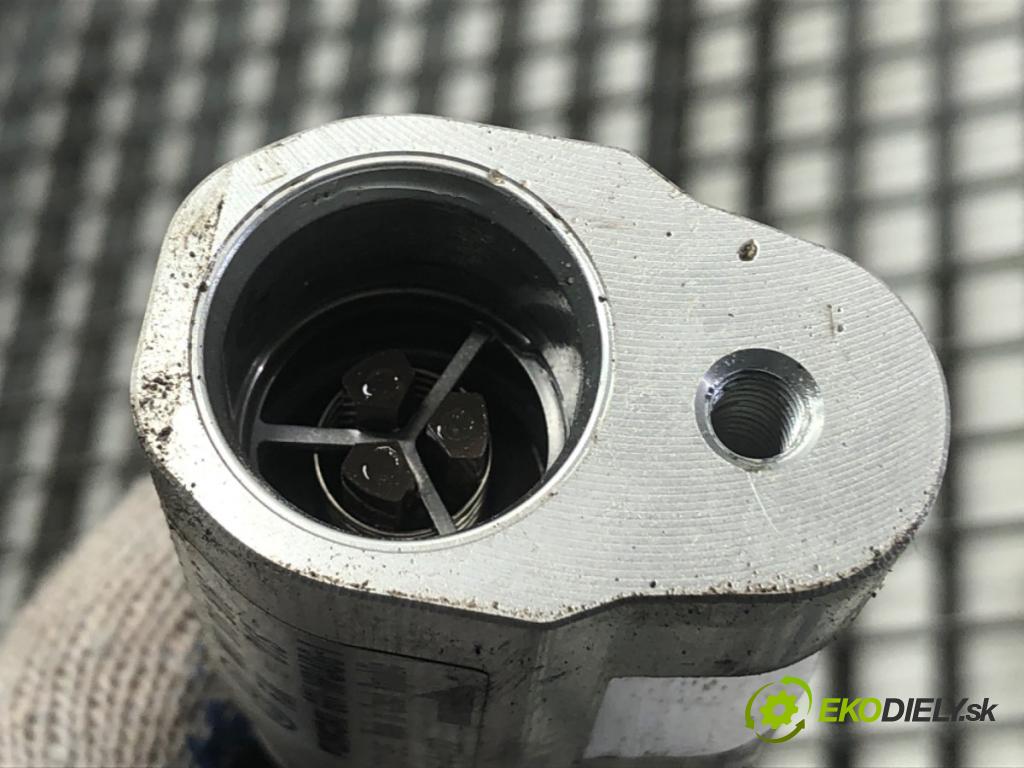 AUDI A7 C8 liftback 2023 195 kW 45 TFSI Mild Hybrid quattro 1984 rúrka klimatizácie 4K0816739K (Rúrka klimatizácie)