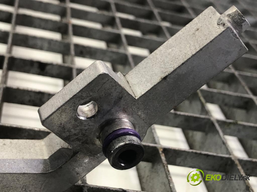 AUDI A7 C8 liftback 2023 195 kW 45 TFSI Mild Hybrid quattro 1984 rúrka klimatizácie 4K1816720AP (Rúrka klimatizácie)