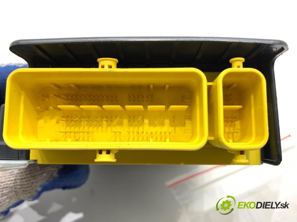 AUDI A7 C8 liftback 2023 195 kW 45 TFSI Mild Hybrid quattro 1984 senzor airbag 4N0959655AE (Snímač)