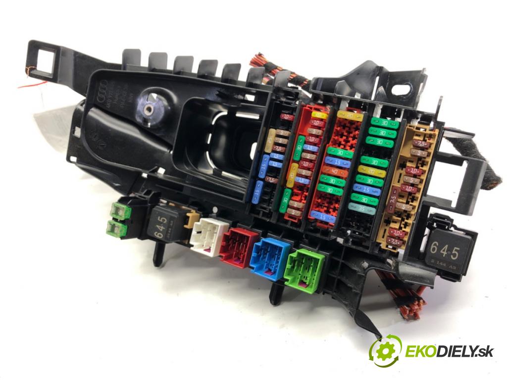 AUDI A7 C8 liftback 2023 195 kW 45 TFSI Mild Hybrid quattro 1984 skříňka poistková  (Pojistková skříňka)