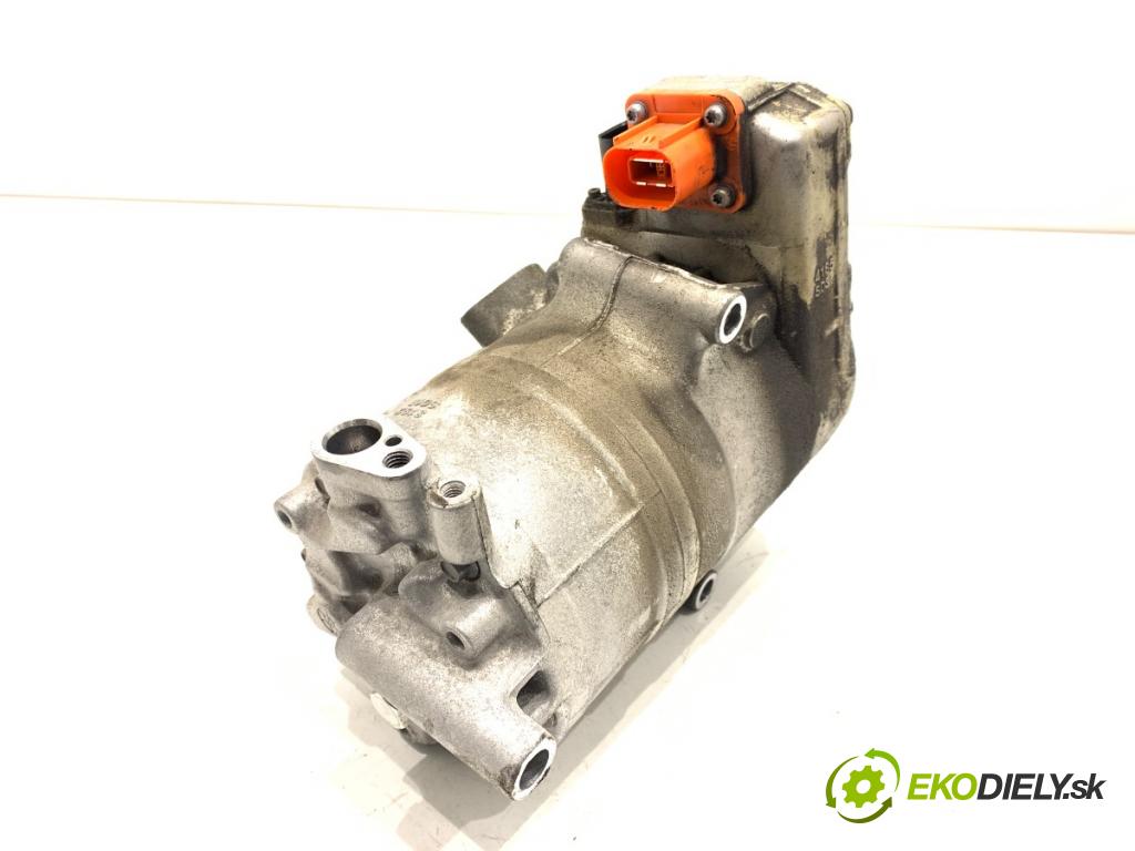 AUDI A7 C8 liftback 2023 195 kW 45 TFSI Mild Hybrid quattro 1984 Kompresor klimatizácie 4G0816797F (Kompresor klimatizácie)