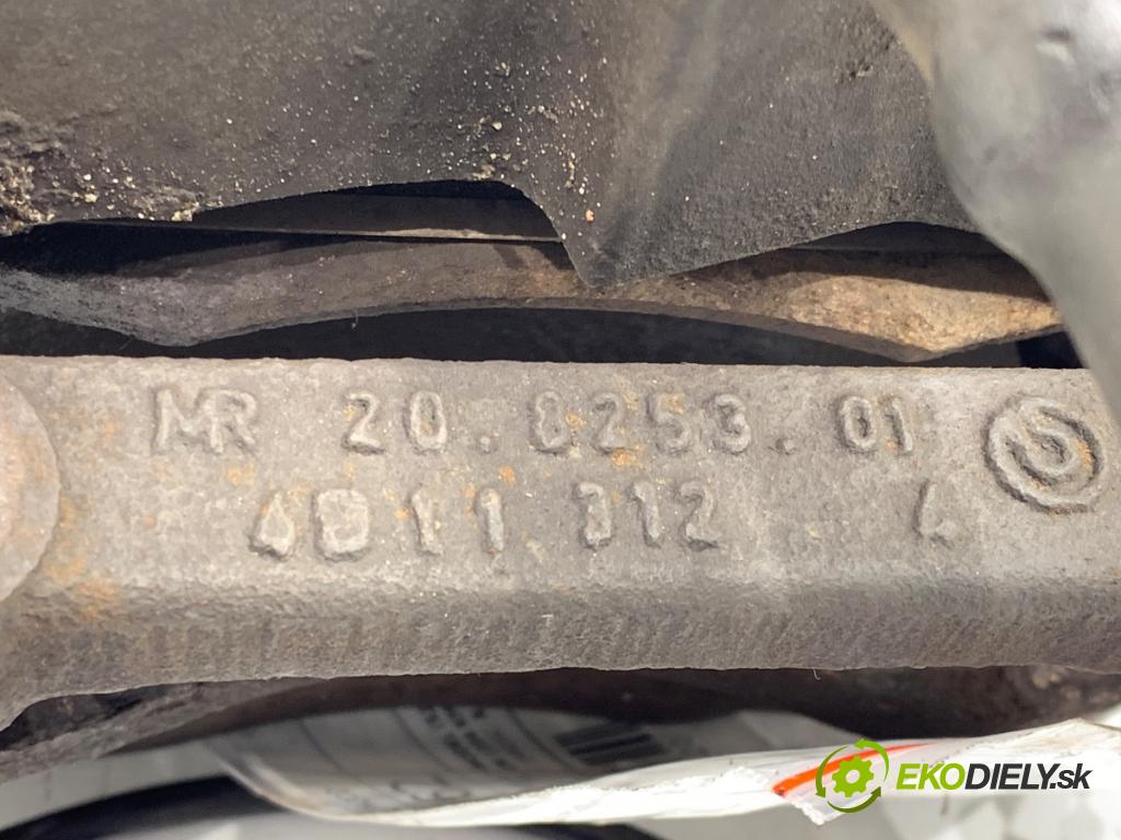 MERCEDES-BENZ S211 Kombi 2004 150 kW E 320 T CDI (211.226) 3222 brzdič třmen levý přední část 20825301