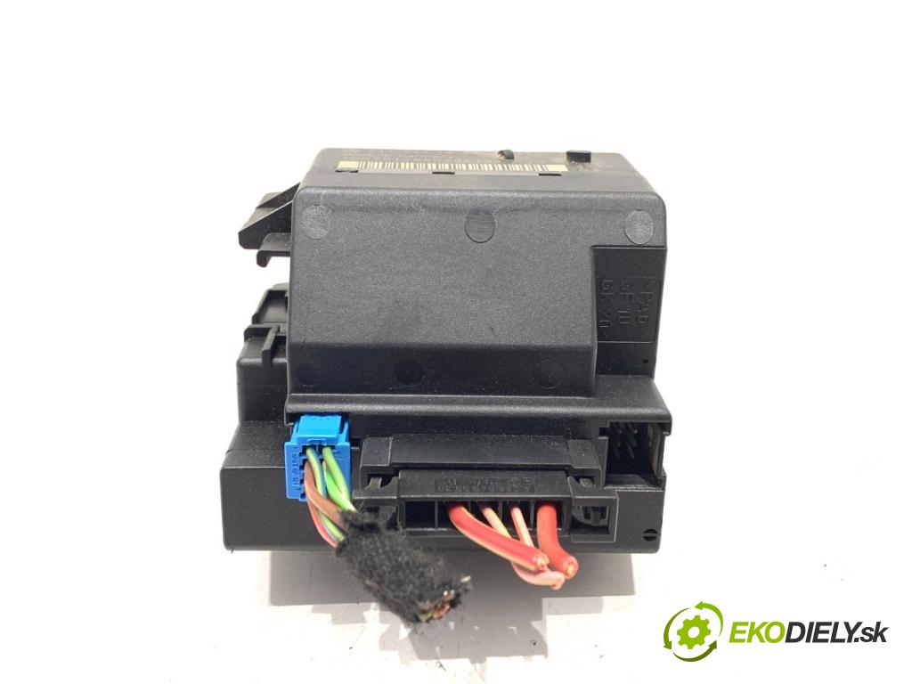 MERCEDES-BENZ S211 Kombi 2004 150 kW E 320 T CDI (211.226) 3222 spinačka 2115451408 (Spínacia skrinka)