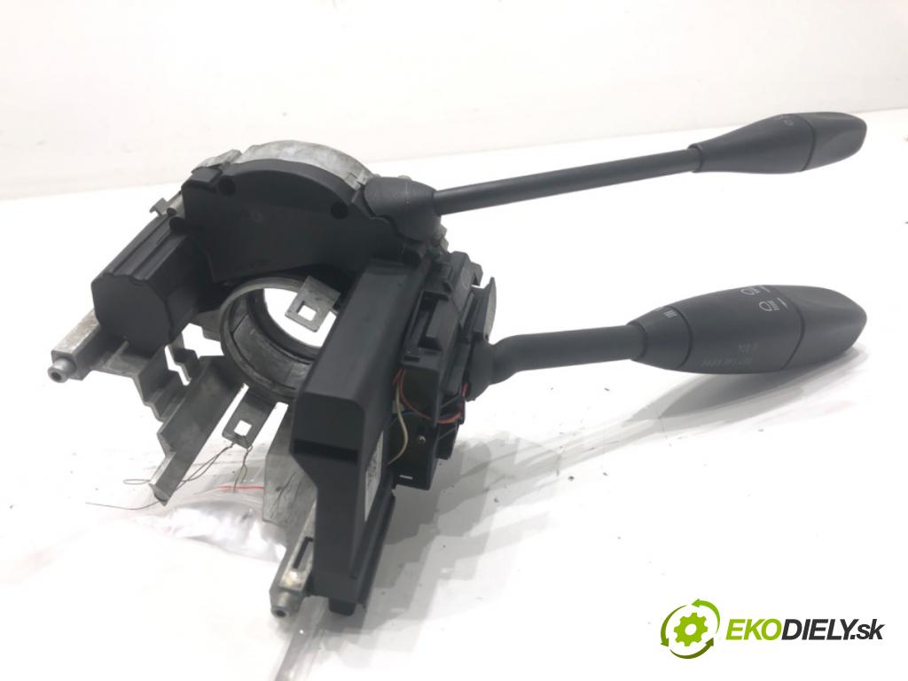 MERCEDES-BENZ S211 Kombi 2004 150 kW E 320 T CDI (211.226) 3222 Prepínač kombinovaný A1715402245 (Prepínacie páčky pod volantom)