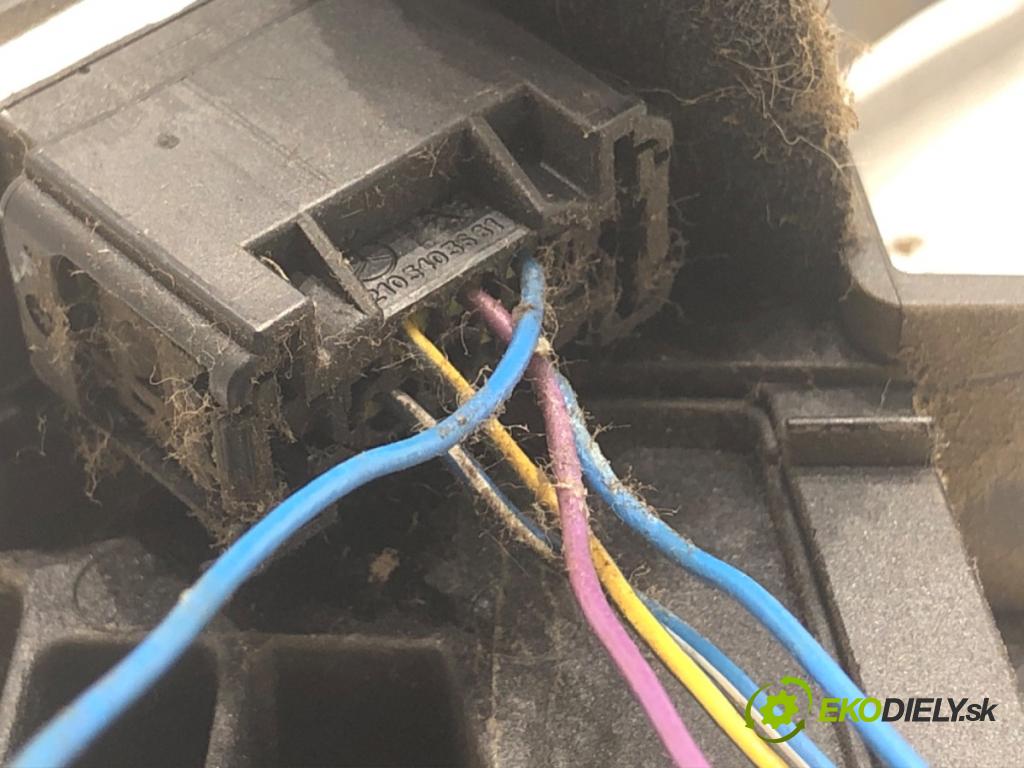 MERCEDES-BENZ S211 Kombi 2004 150 kW E 320 T CDI (211.226) 3222 Potenciometer plynu A2113010001 (Potenciometer plynového pedálu)