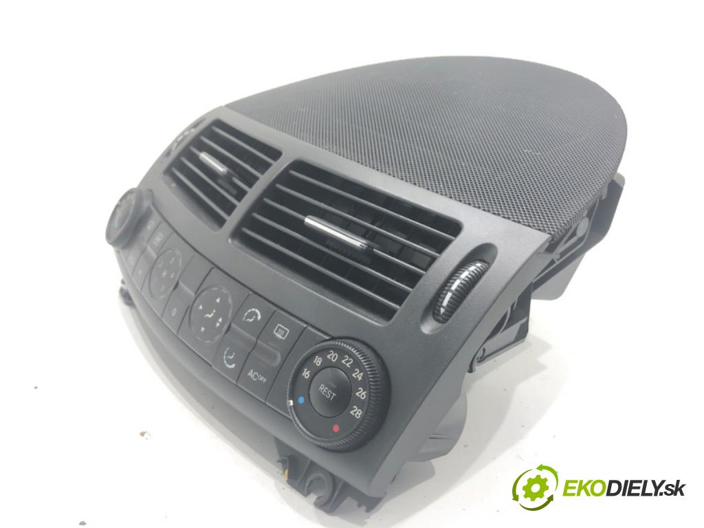 MERCEDES-BENZ S211 Kombi 2004 150 kW E 320 T CDI (211.226) 3222 Panel ovládania kúrenia 2118300090 (Prepínacie páčky pod volantom)