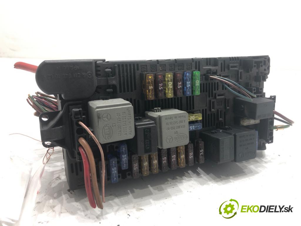 MERCEDES-BENZ S211 Kombi 2004 150 kW E 320 T CDI (211.226) 3222 modul BSI 2115453901 (Pojistková skříňka)