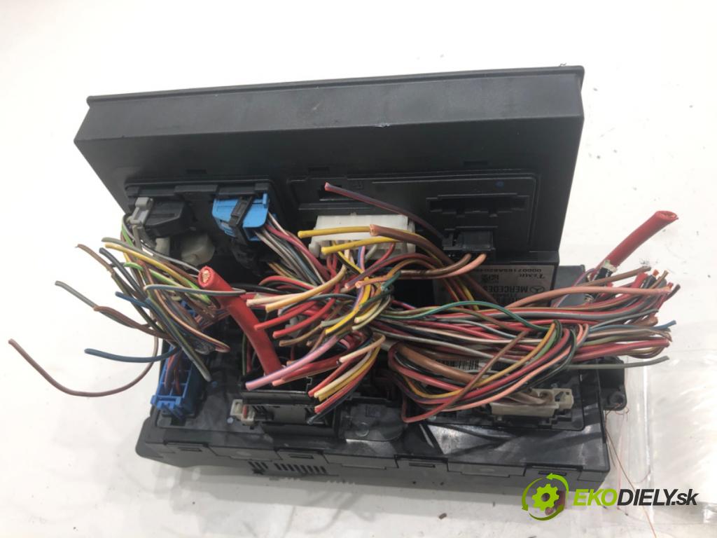 MERCEDES-BENZ S211 Kombi 2004 150 kW E 320 T CDI (211.226) 3222 modul BSI 2115453901 (Pojistková skříňka)